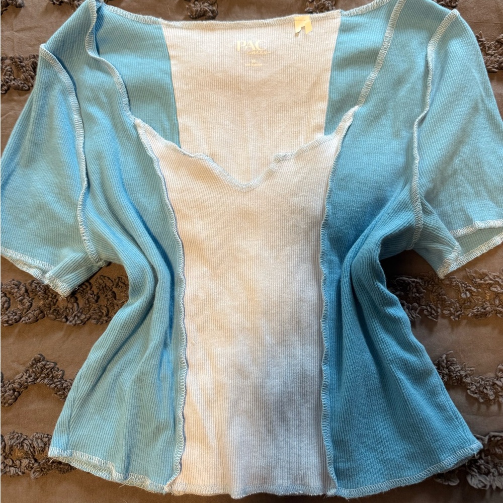 Pacsun two toned color block blue light ribbed crop top, size medium